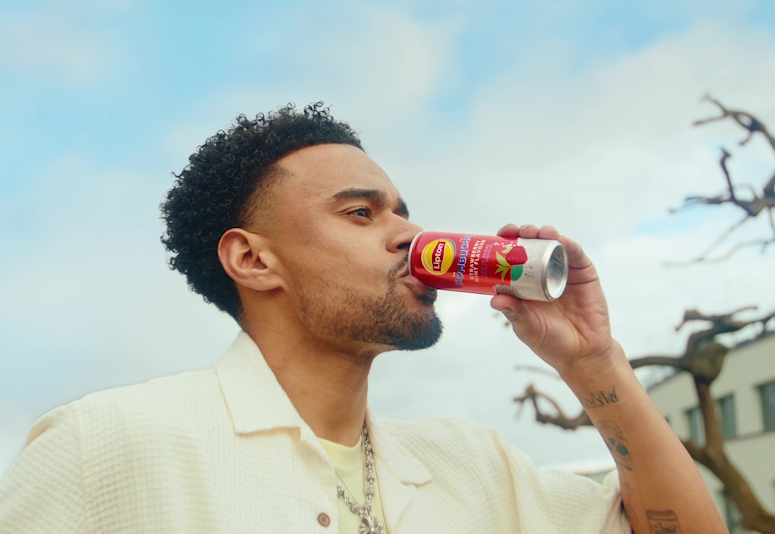 Lipton Kombucha and Wes Nelson release new Kombucha-cha track